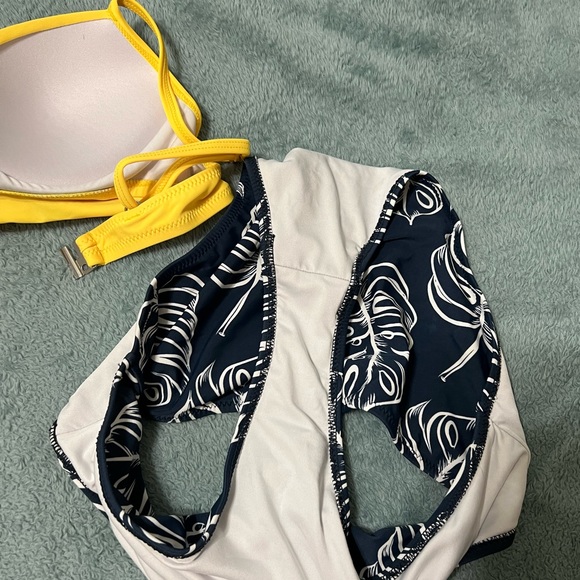 High Waisted Bikini - Picture 4 of 4